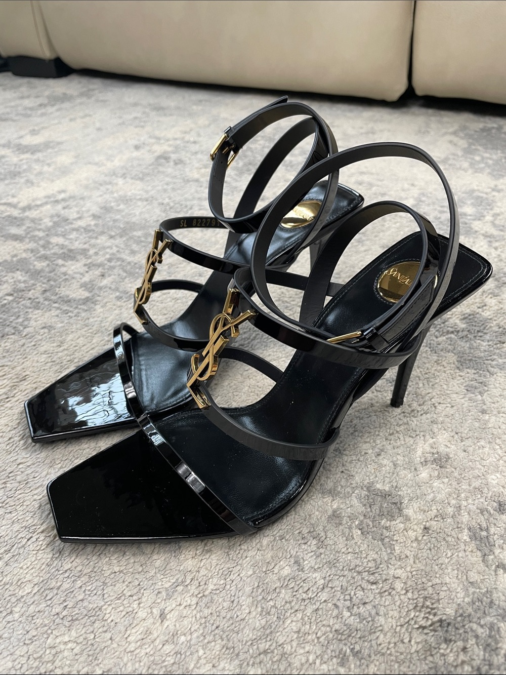 NIB Saint Laurent YSL Logo Plaque Cassandra Patent Leather Sandals Stiletto 40 - Picture 2 of 16